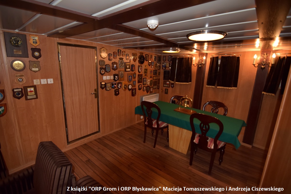 Salon kapitański ORP Błyskawica