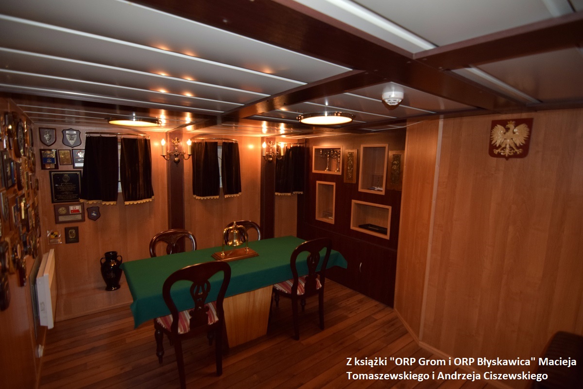 Salon kapitański ORP Błyskawica