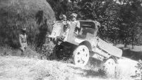 Próby autocarretta OM w sierpnia 1932 roku podczas manewrów w Umbrii