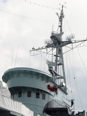 110. ORP Błyskawica, trudne do porównania zdjęcia - obecne... 