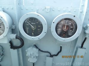 38. ORP Błyskawica, trzy elementy zainstalowane jak na przedwojennym pomoście. 