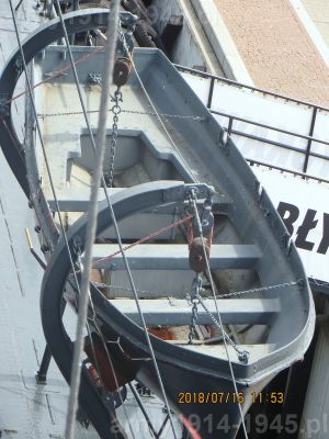 103. ORP Błyskawica, obecna szalupa okrętowa.