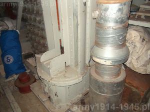 13. ORP Błyskawica. Komora amunicyjna. Fundament podnośnika amunicji.