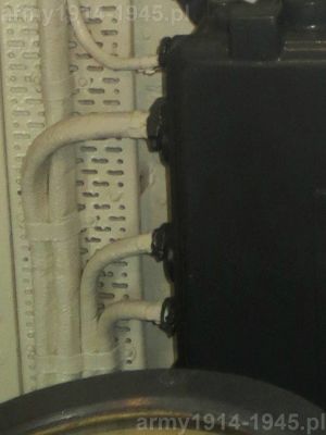 54. ORP Błyskawica, zbliżenie na podłączenie dolnej skrzynki elektrycznej.                                                  .