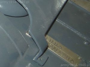 66. ORP Błyskawica, wskaźnik linii celowania na żyrokorektorze przechyłów RCU (Roll Corrector Unit).