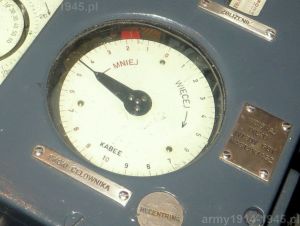 83. ORP Błyskawica, wskaźnika "skok celownika". FCB służył do przeliczania danych podczas walki z celami morskimi i współpracował z przelicznikiem FKC podczas zwalczania samolotów.