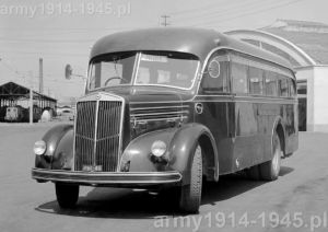 3Ro Macchi skarosowany jako autobus w roku 1939.