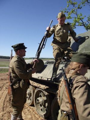 b_300_0_16777215_00_images_Rek1_TowarzBroni_tawarz_28.jpg