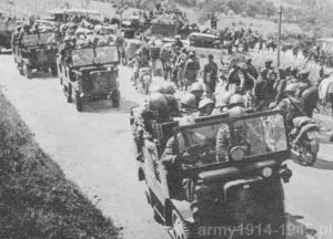 Rejon Piccolo San Bernardo. Aotocarretta OM 36P wiozące piechotę w czerwcu 1940 r. podczas działań we Francji.