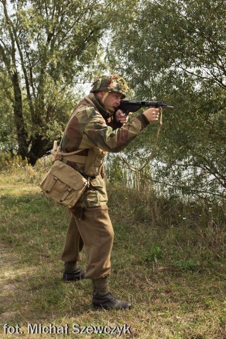 b_454_682_16777215_00_images_Rek1_grhPSZ_Driel44_arnhem_20.jpg