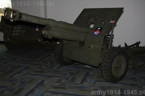 Działo błędnie rozpoznane i opisane w Wikipedii, podpisane „Military Air Museum's Flak 37 88mm gun”. Na dodatek malowanie działa sugeruje użycie w brytyjskiej armii. Zagadka. Kto ją rozwiąże? 